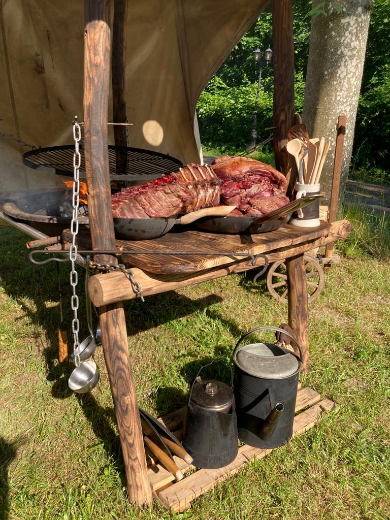 Wildschwein fertig für den Rost